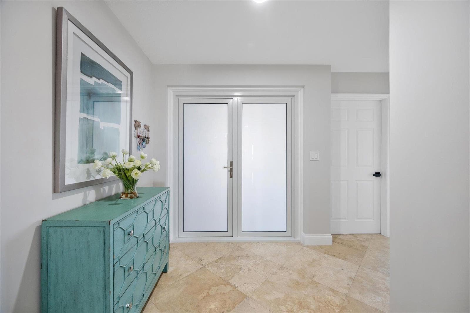 615 Bayshore Drive 603 photo 4