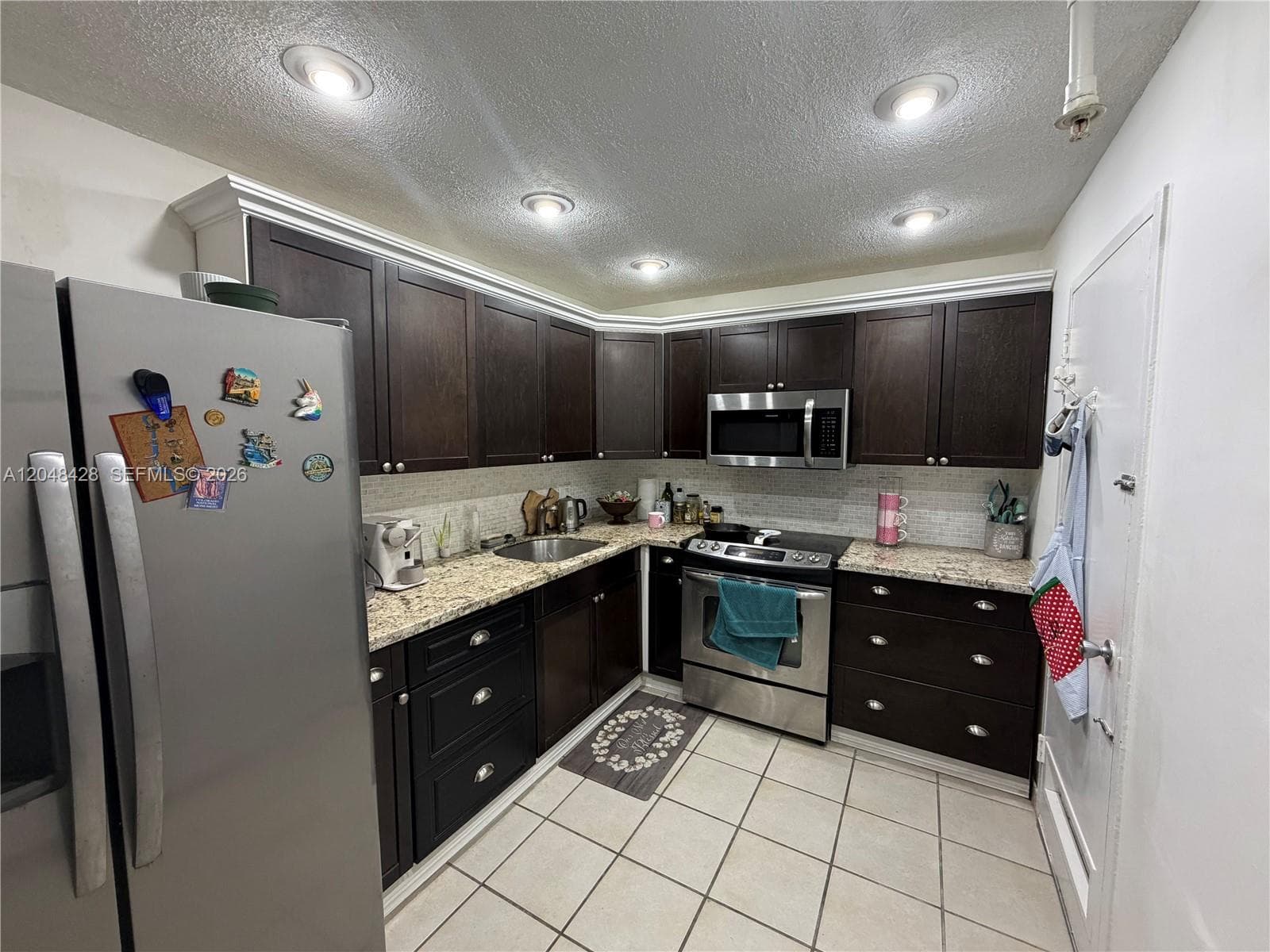 400 Kings Point Dr 1522 photo 4