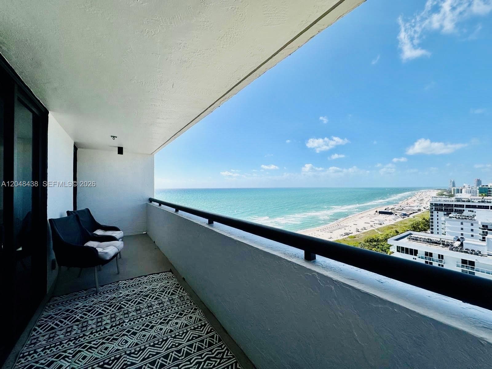 2555 Collins Ave PH214 photo 8