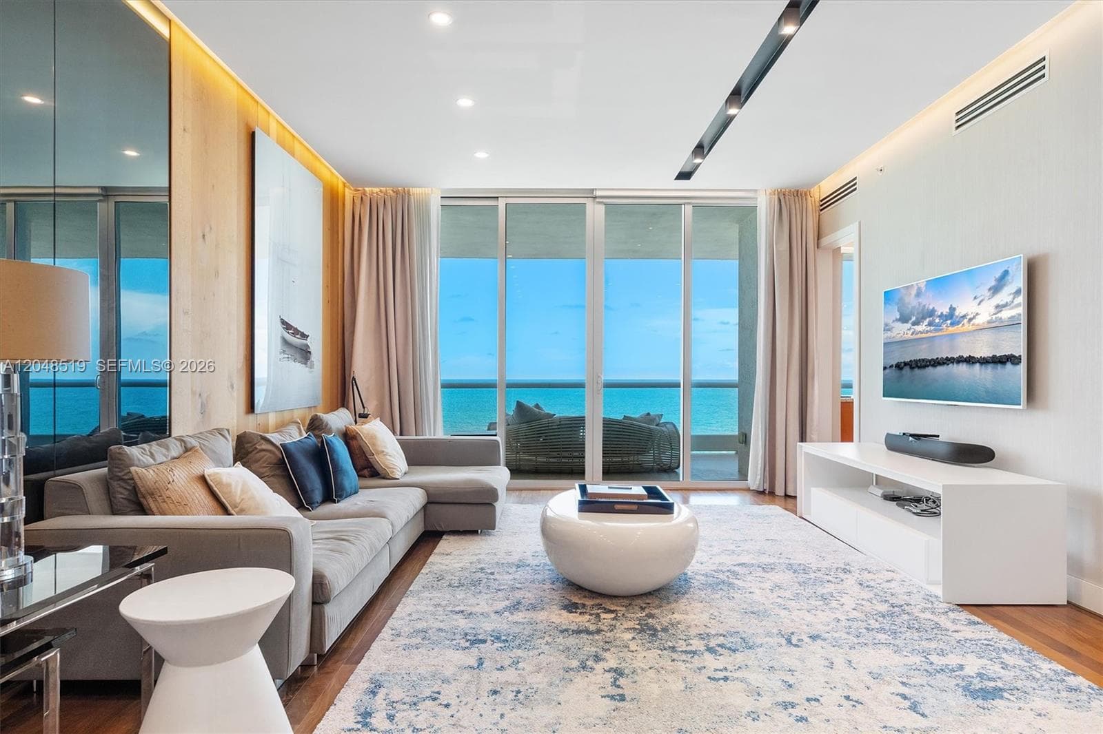 16051 Collins Ave 1102 photo 4