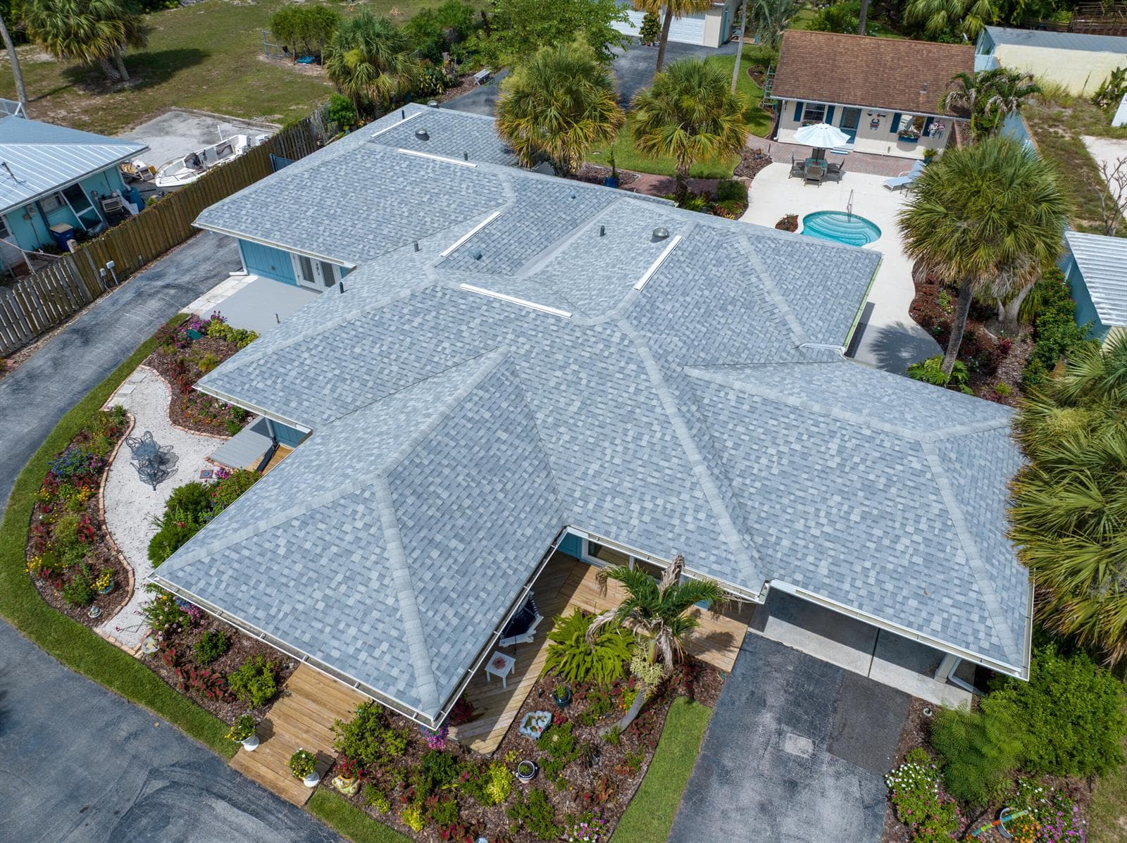 1711 S Indian River Drive photo 5