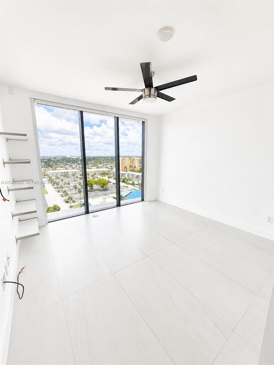 730 N Ocean Blvd 1205 photo 8