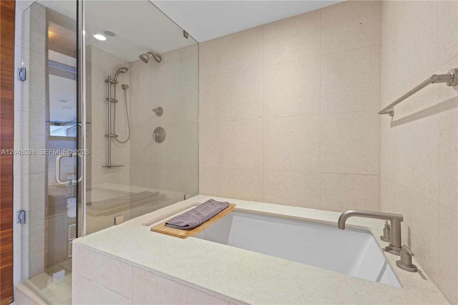 6801 Collins Ave 516 photo 7
