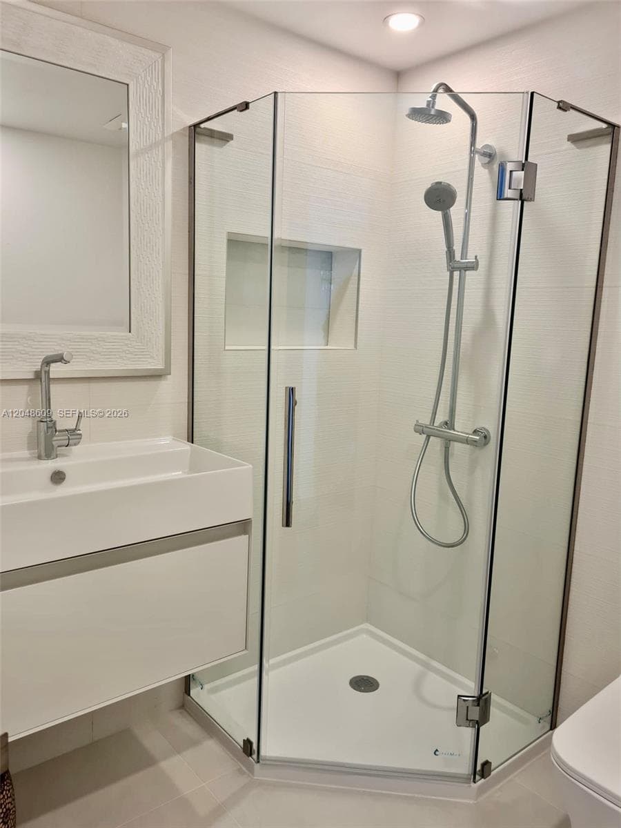 3001 S Ocean Dr 721 photo 10