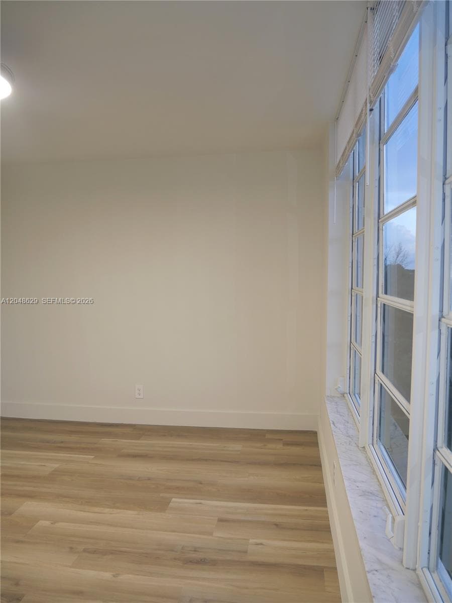 3080 N Course Dr 602 photo 20
