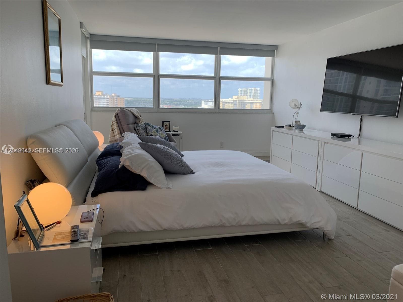 1904 S Ocean Dr 1607 photo 13