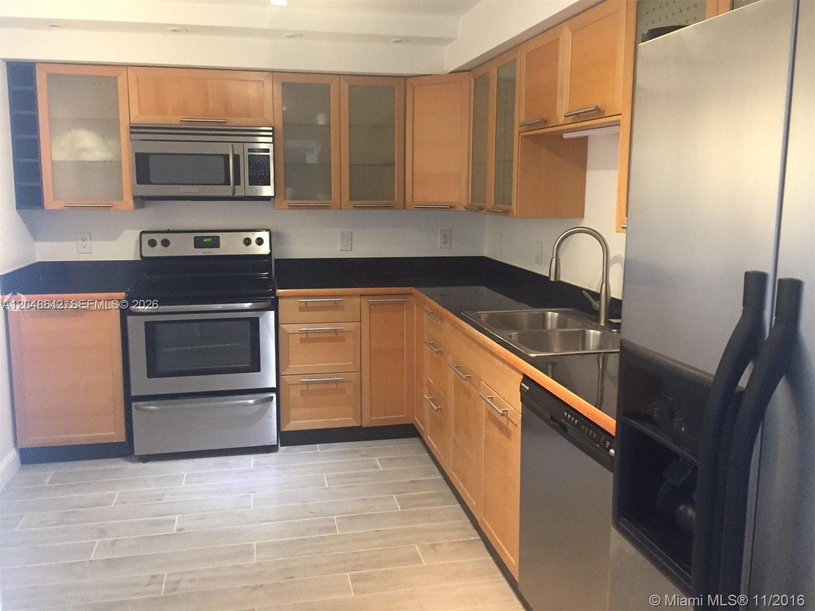 1904 S Ocean Dr 1607 photo 12