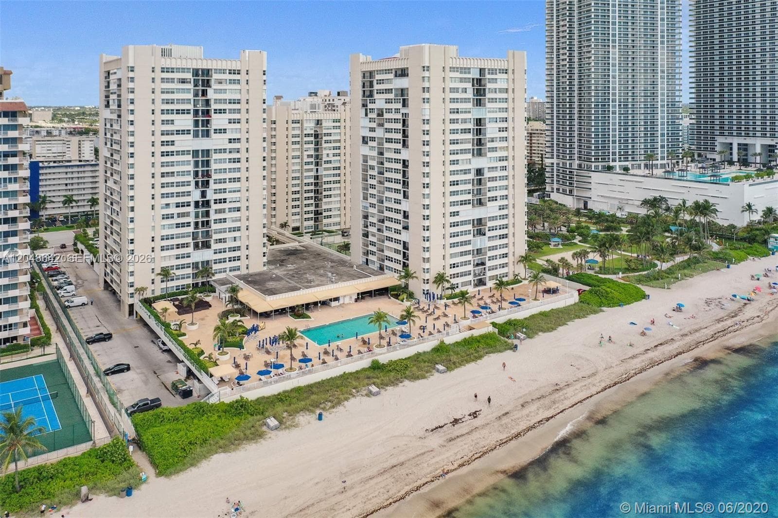 1904 S Ocean Dr 1607 photo 1