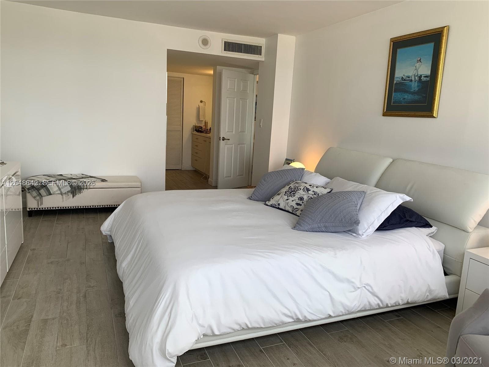 1904 S Ocean Dr 1607 photo 14