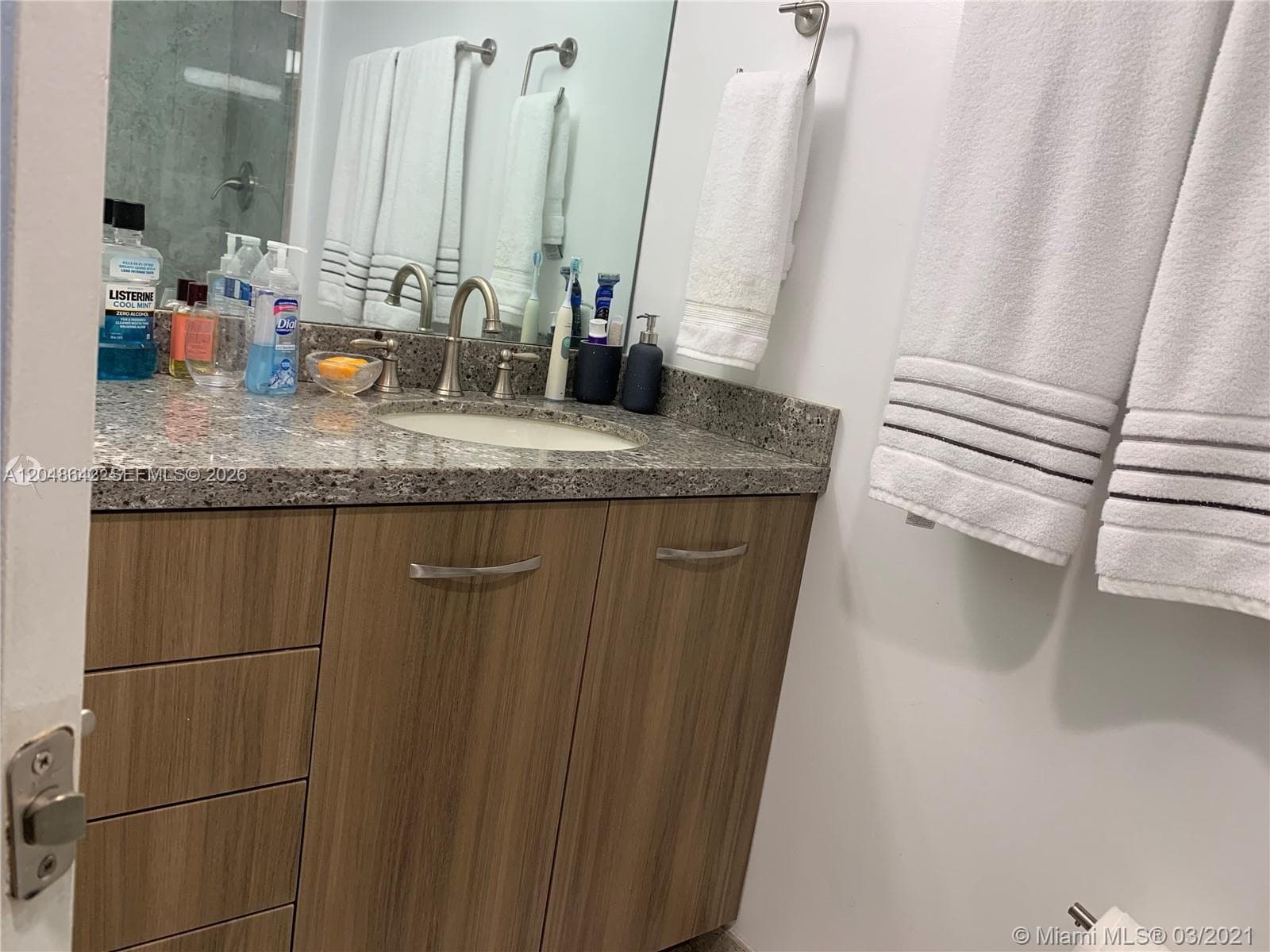 1904 S Ocean Dr 1607 photo 18