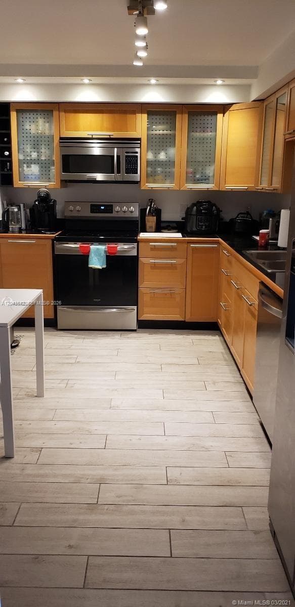 1904 S Ocean Dr 1607 photo 11