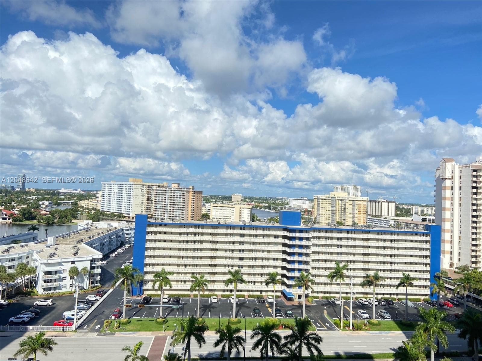 1904 S Ocean Dr 1607 photo 4