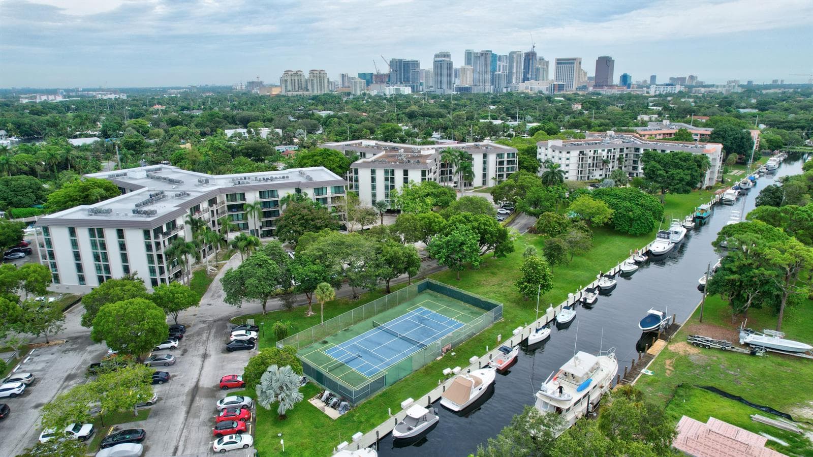 1101 River Reach Drive 415 photo 2