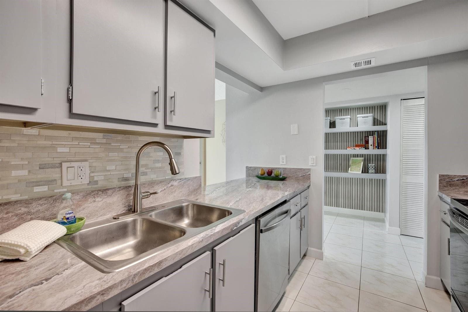 1101 River Reach Drive 415 photo 5