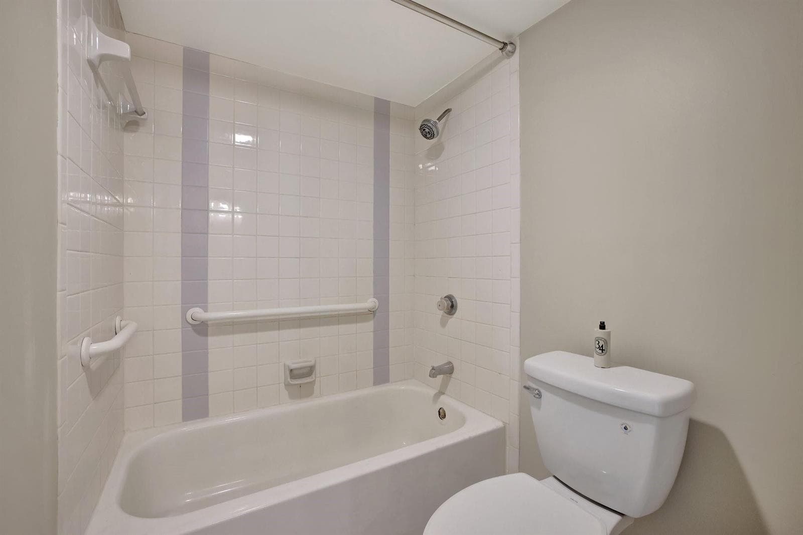 1101 River Reach Drive 415 photo 18