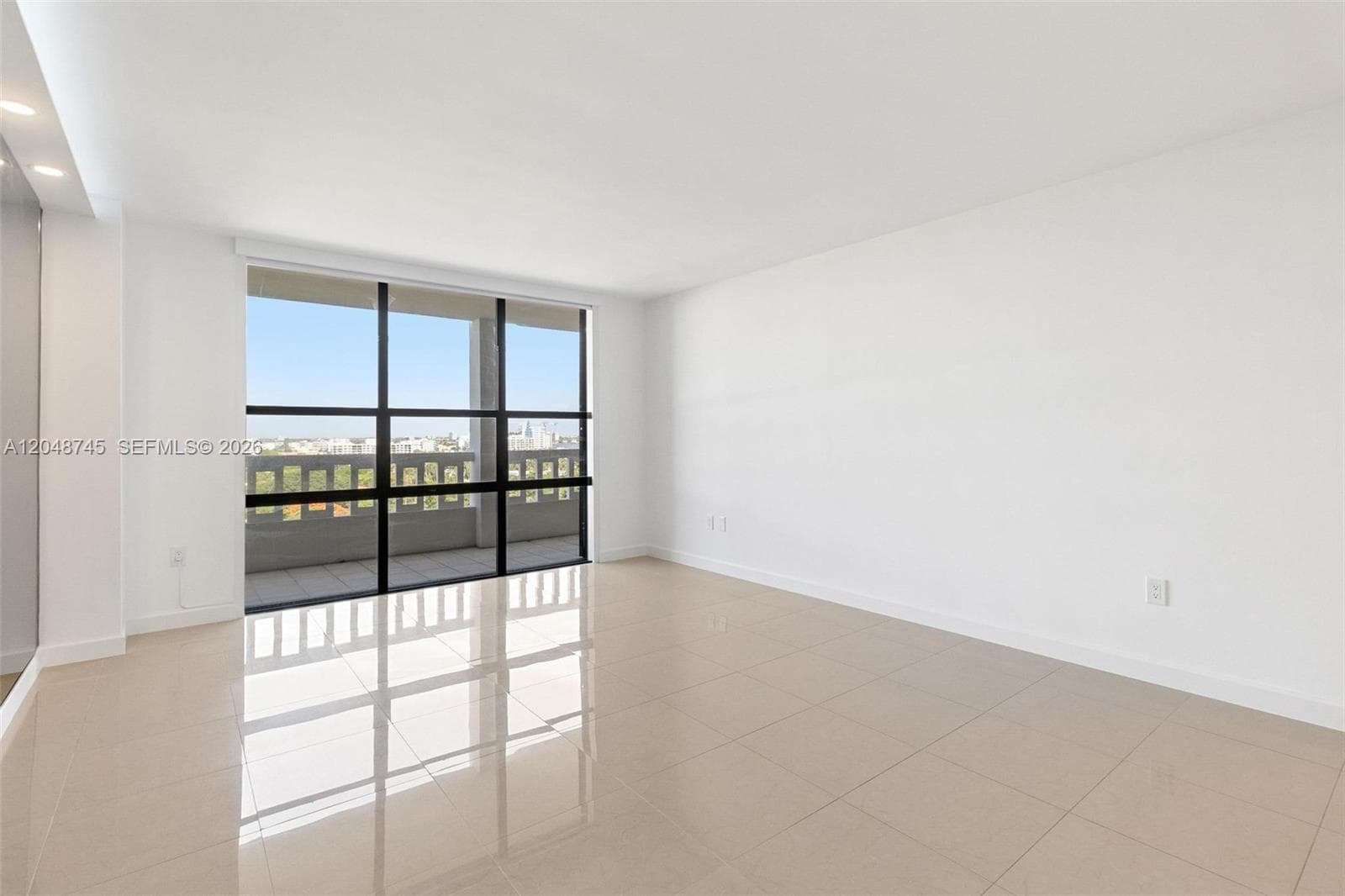 9801 Collins Ave 11-O photo 8