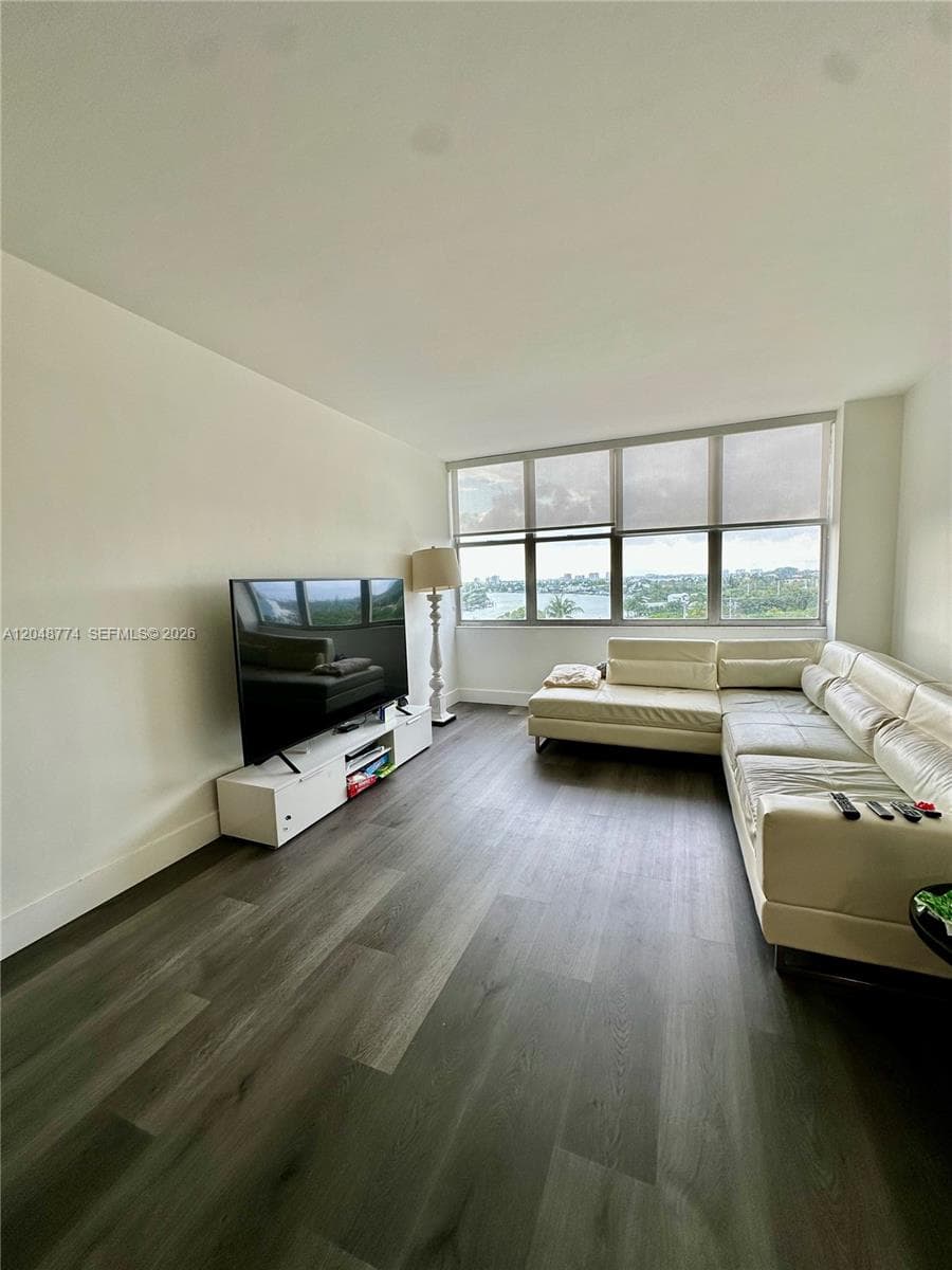 7441 Wayne Ave 6B photo 10