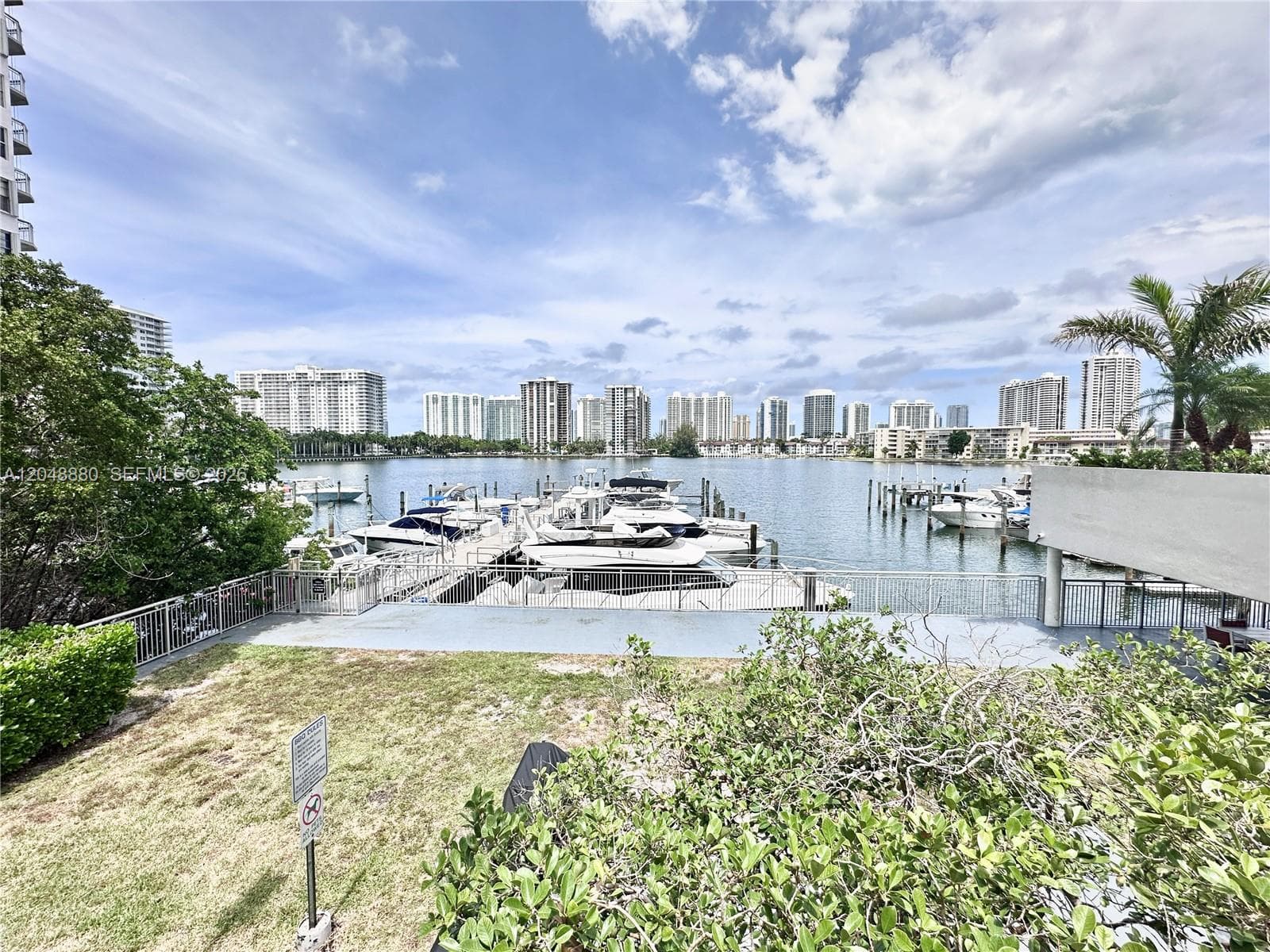 18021 Biscayne Blvd 702 photo 10