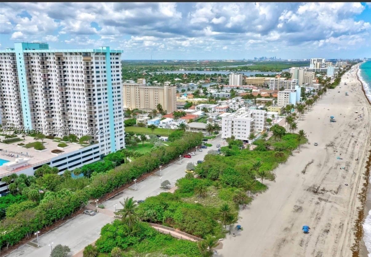 1201 S Ocean Dr 410S photo 3