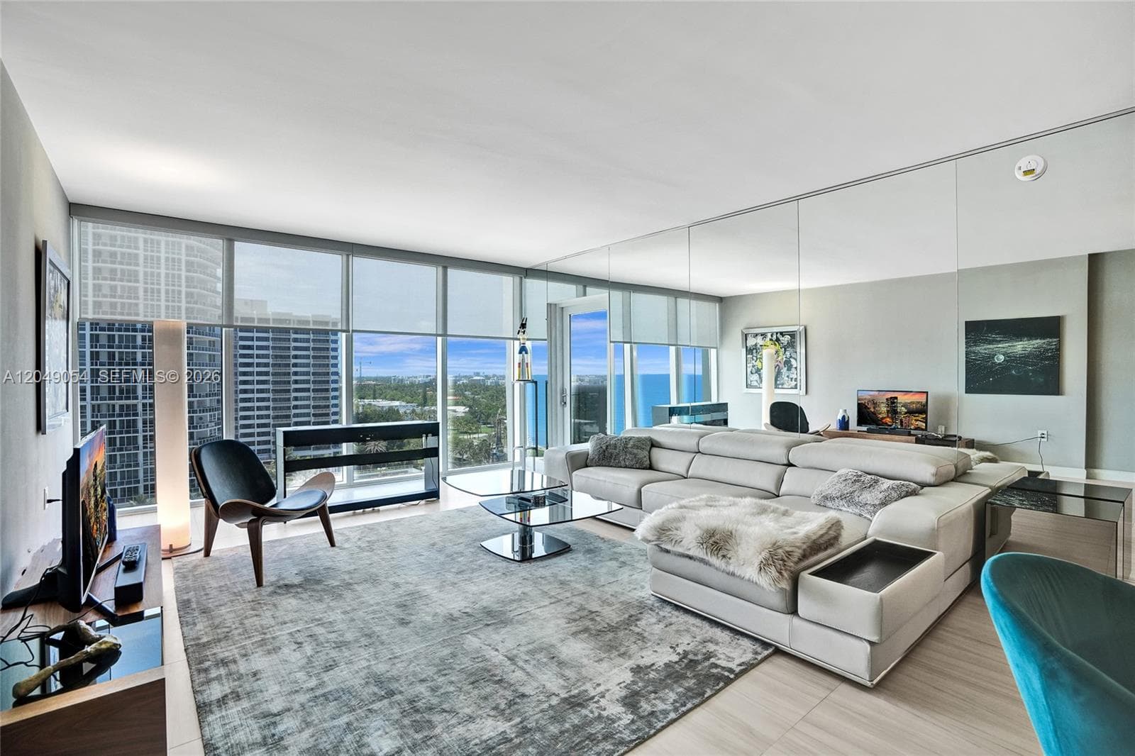 10275 Collins Ave 1116 photo 2