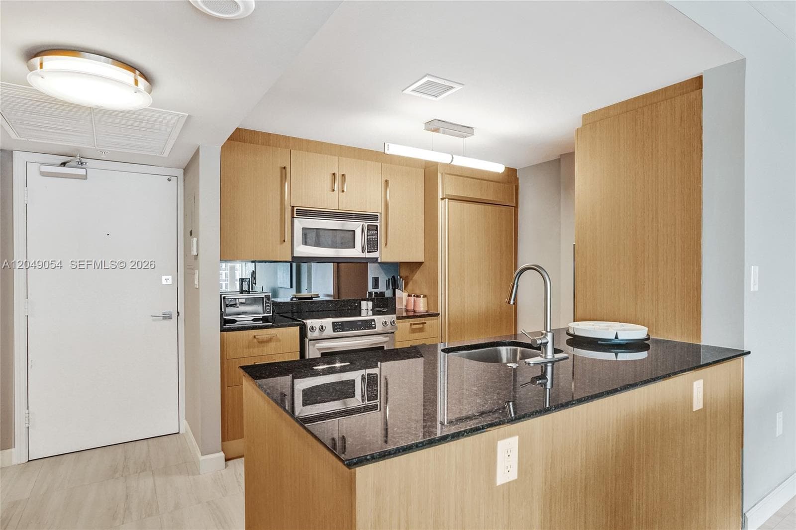 10275 Collins Ave 1116 photo 7