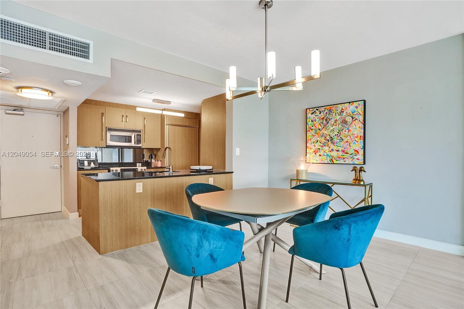 10275 Collins Ave 1116 photo 4