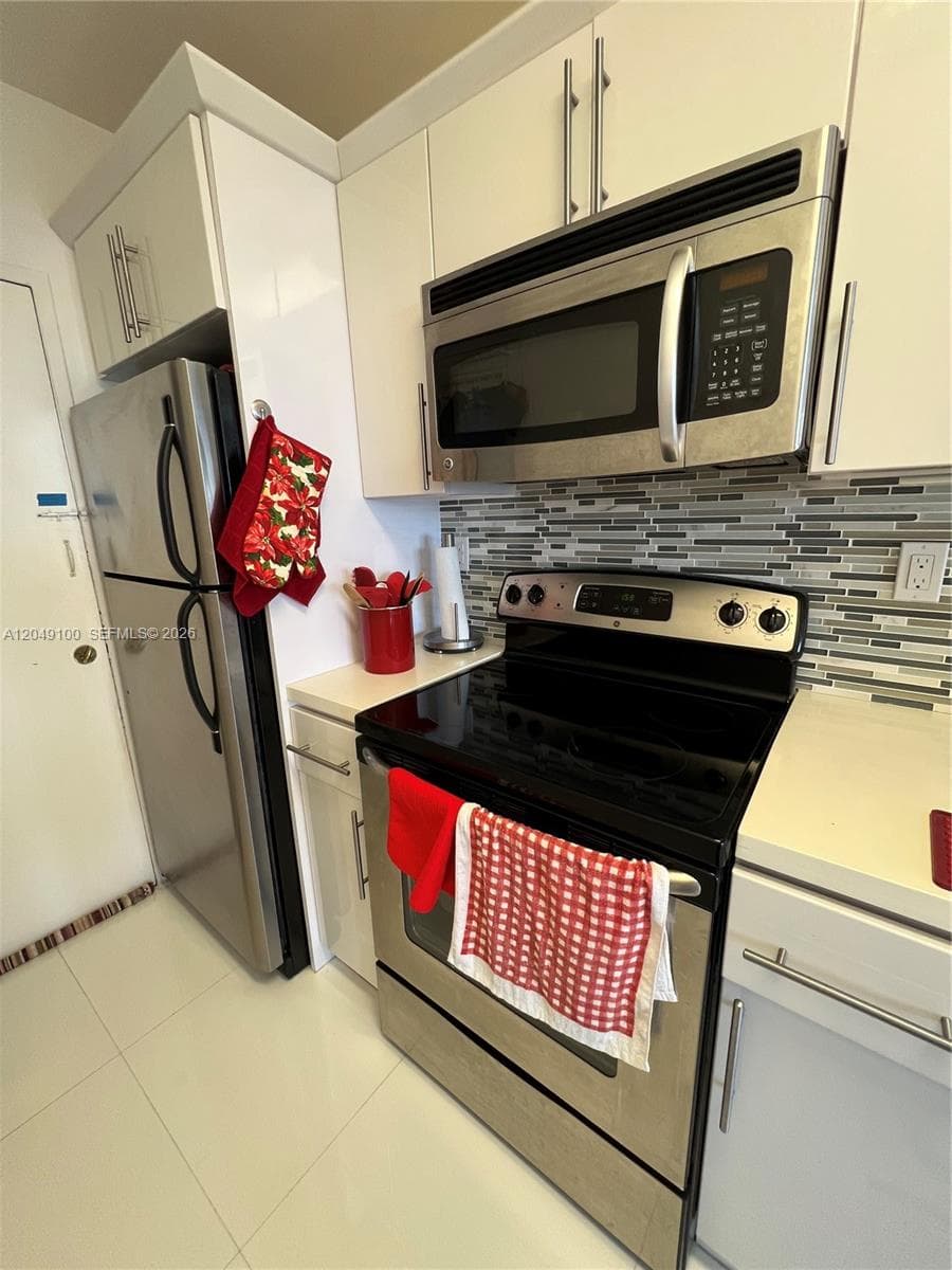 100 Lincoln Rd 909 photo 15