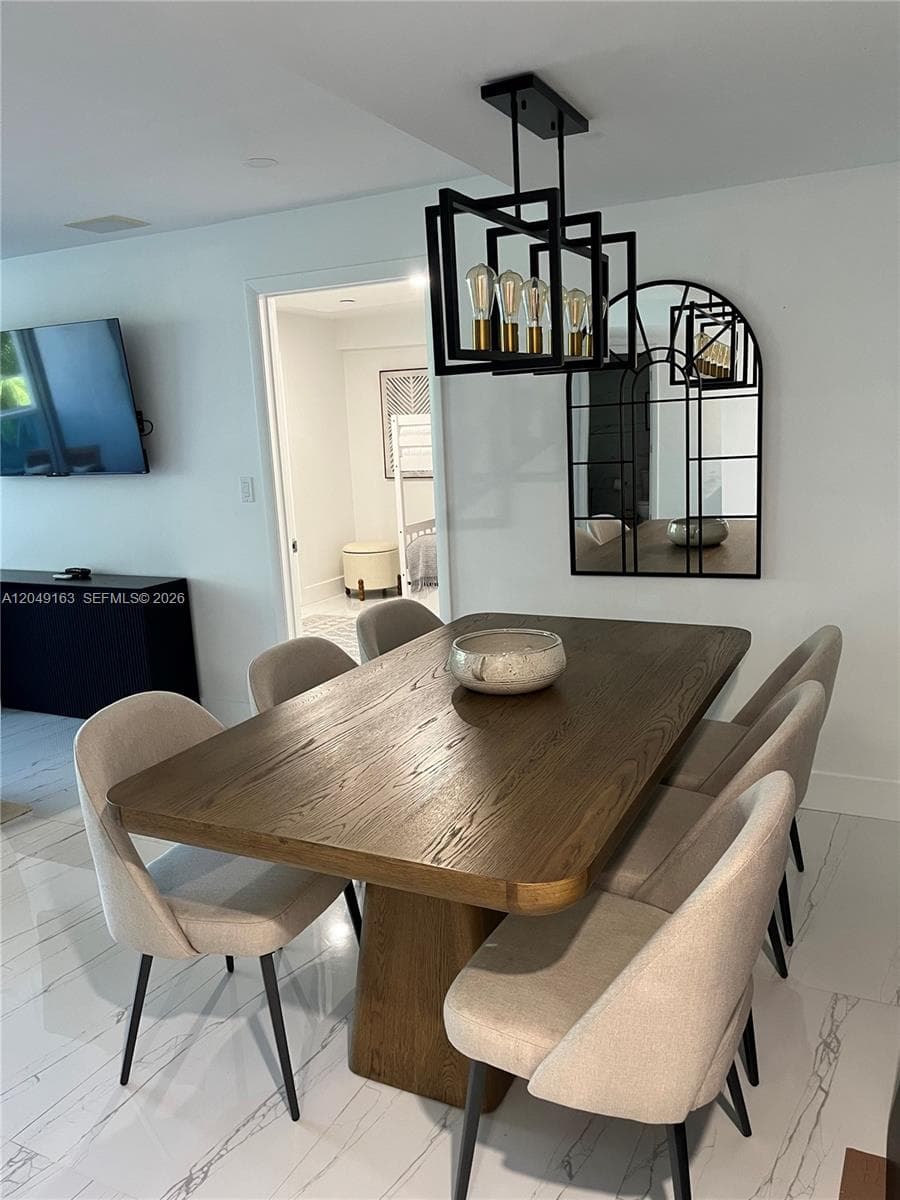 2301 Collins Ave 326 photo 7