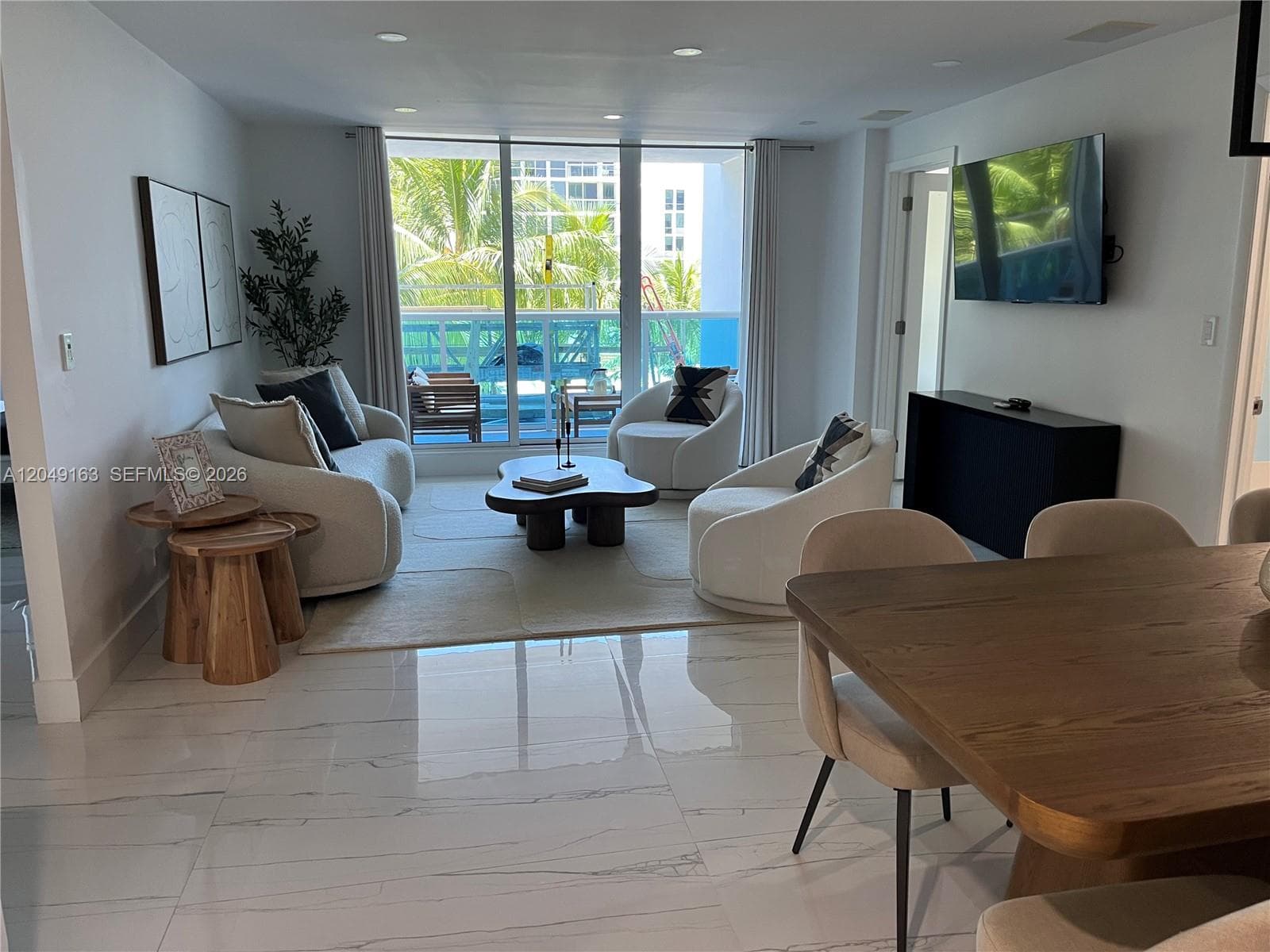 2301 Collins Ave 326 photo 3