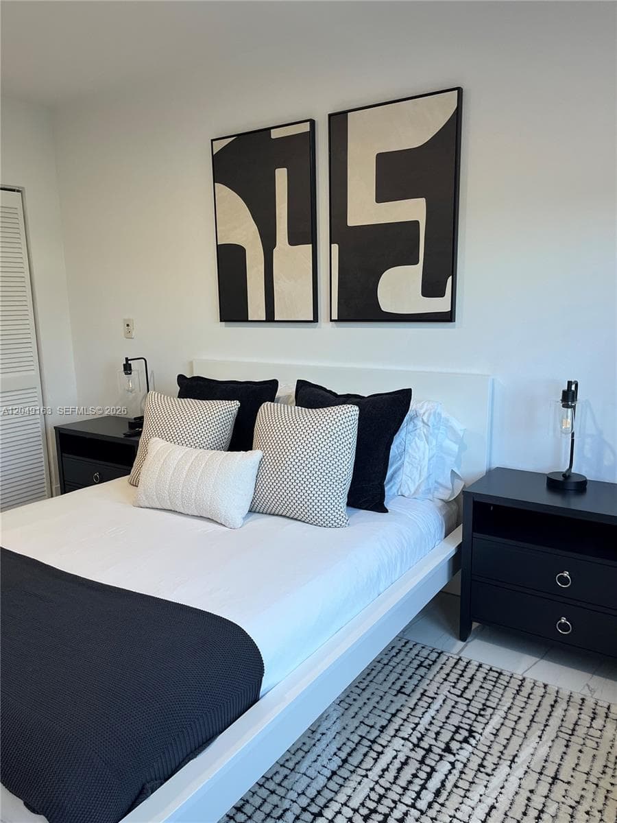 2301 Collins Ave 326 photo 18