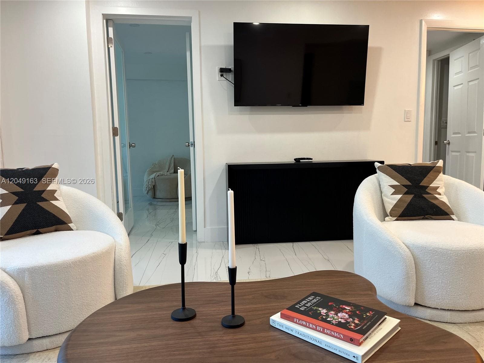2301 Collins Ave 326 photo 8