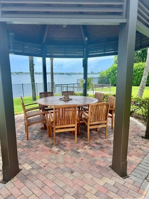 5200 N Flagler Drive 503 photo 13