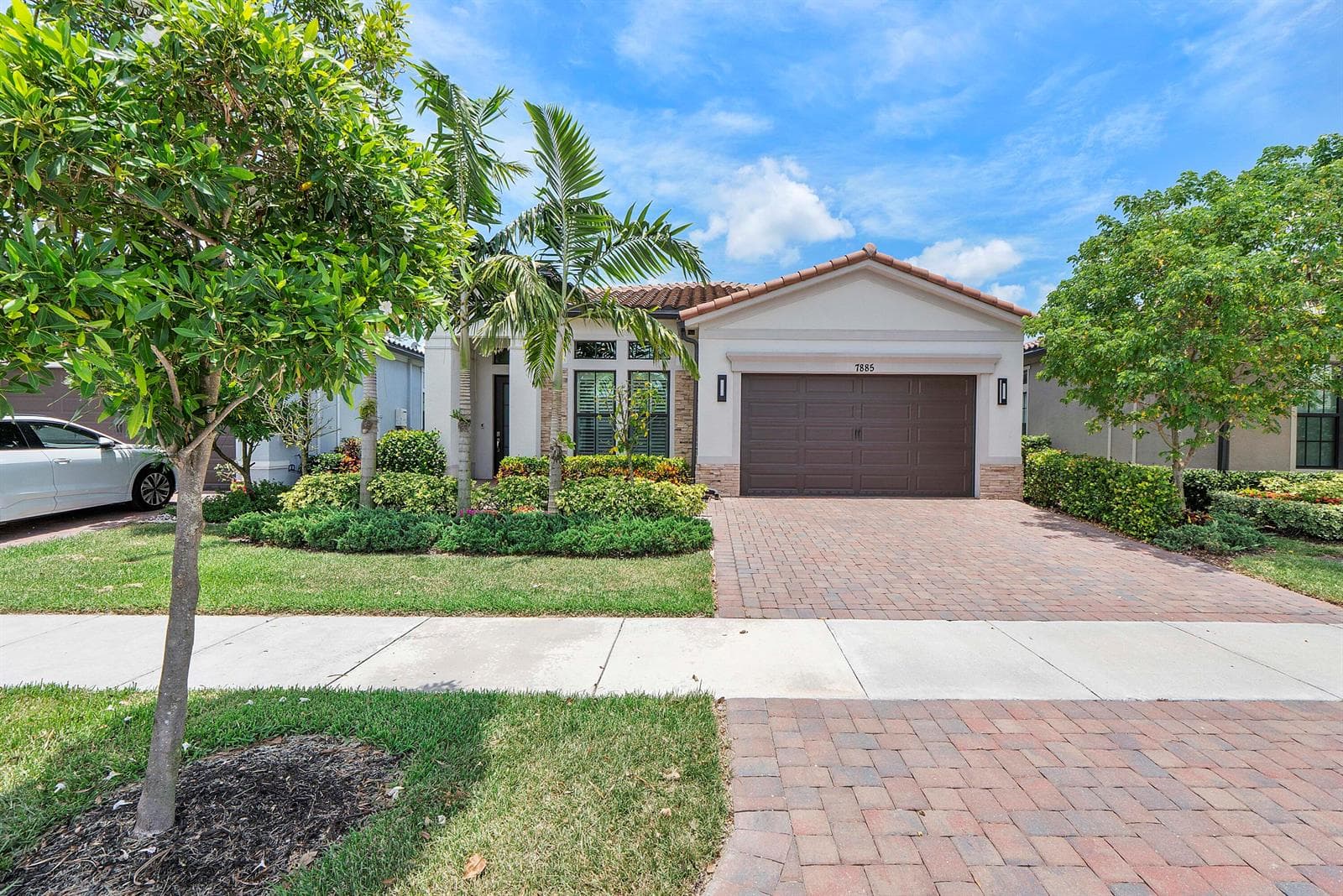 7885 Ironwood Way photo 2