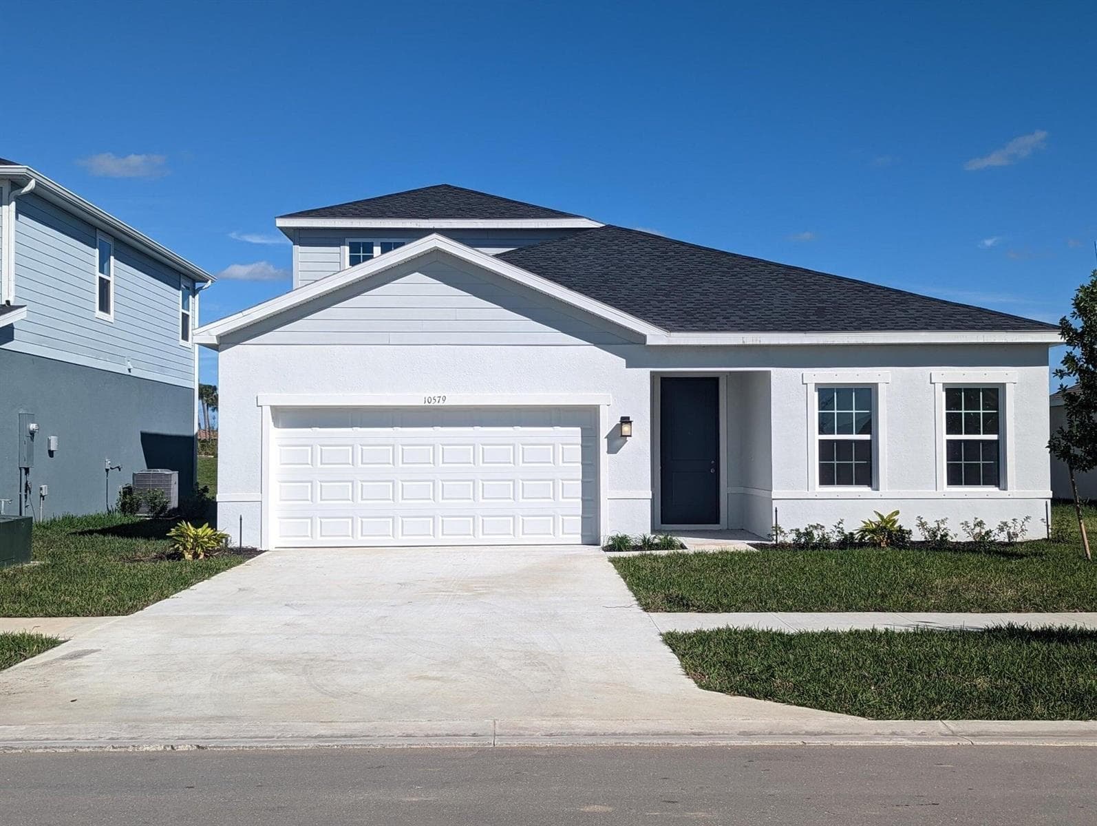10579 SW Vasari Way photo 1
