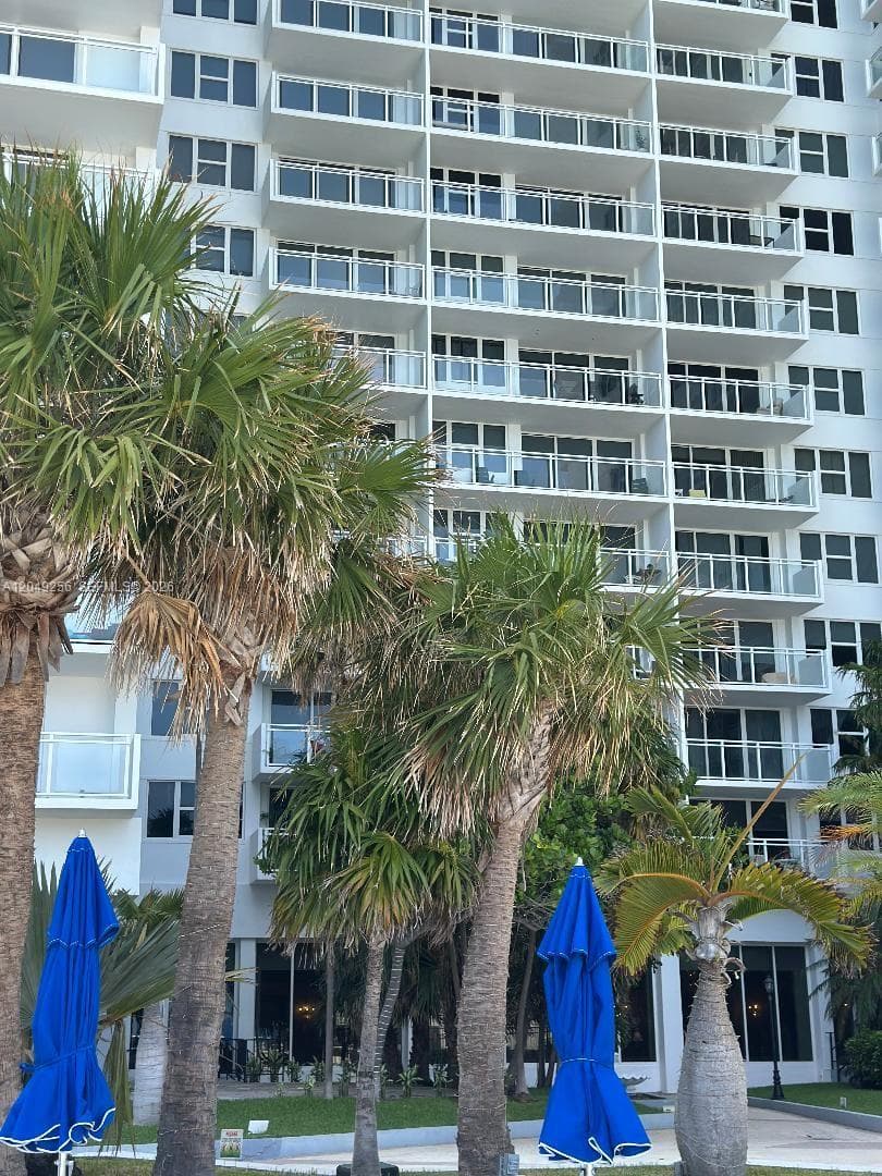 2030 S Ocean Dr 416 photo 3