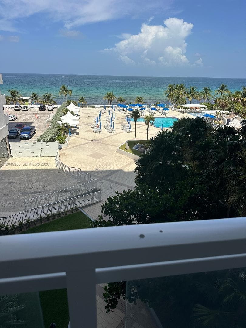 2030 S Ocean Dr 416 photo 1