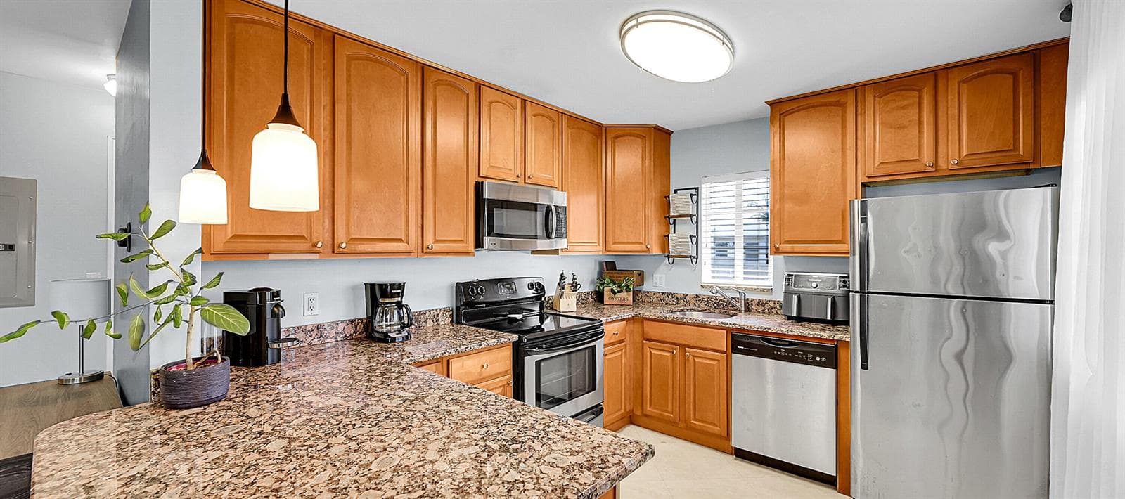 410 SW 15th Street 206 photo 9