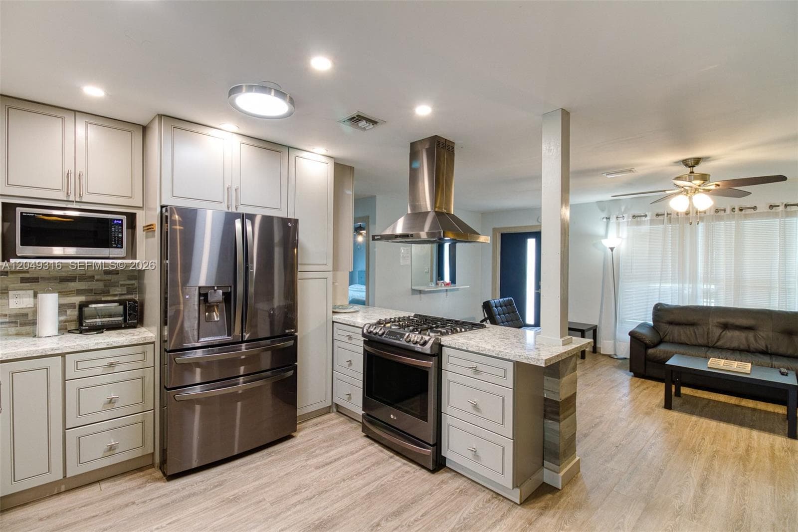3039 Grant St 3039 photo 13
