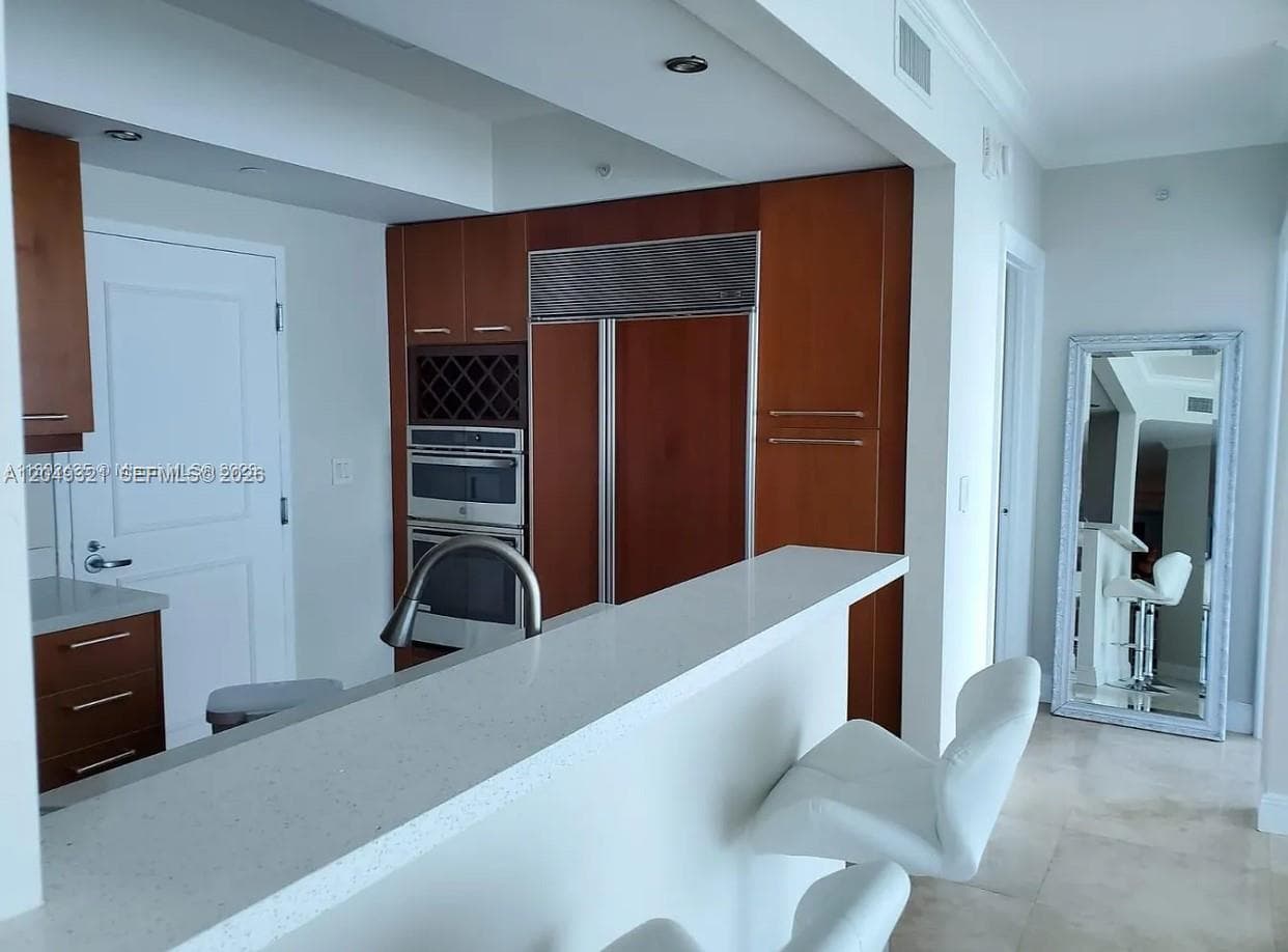 3101 S Ocean Dr 1406 photo 5