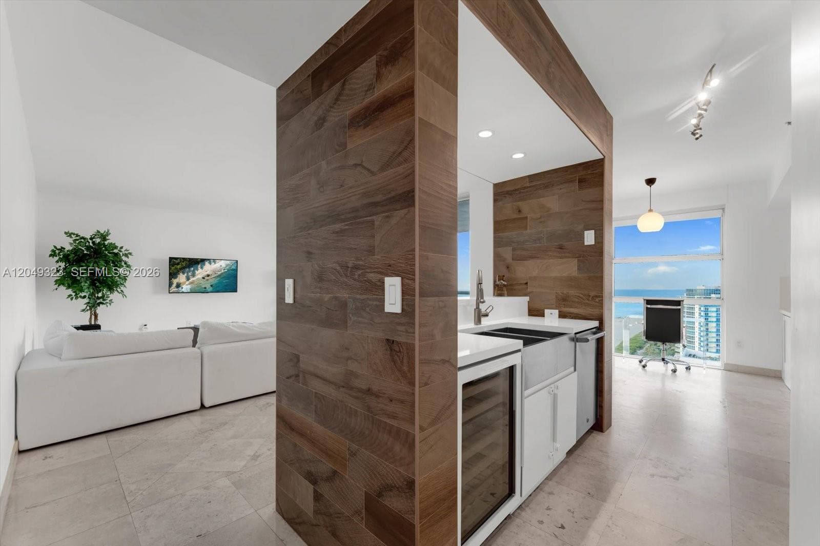 4201 Collins Ave 2301 photo 18