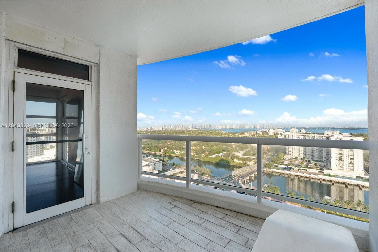 4201 Collins Ave 2301 photo 8
