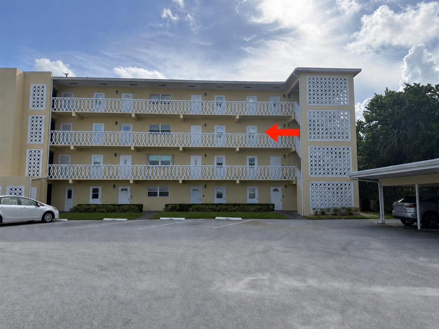 230 N Federal Highway 301 photo 17