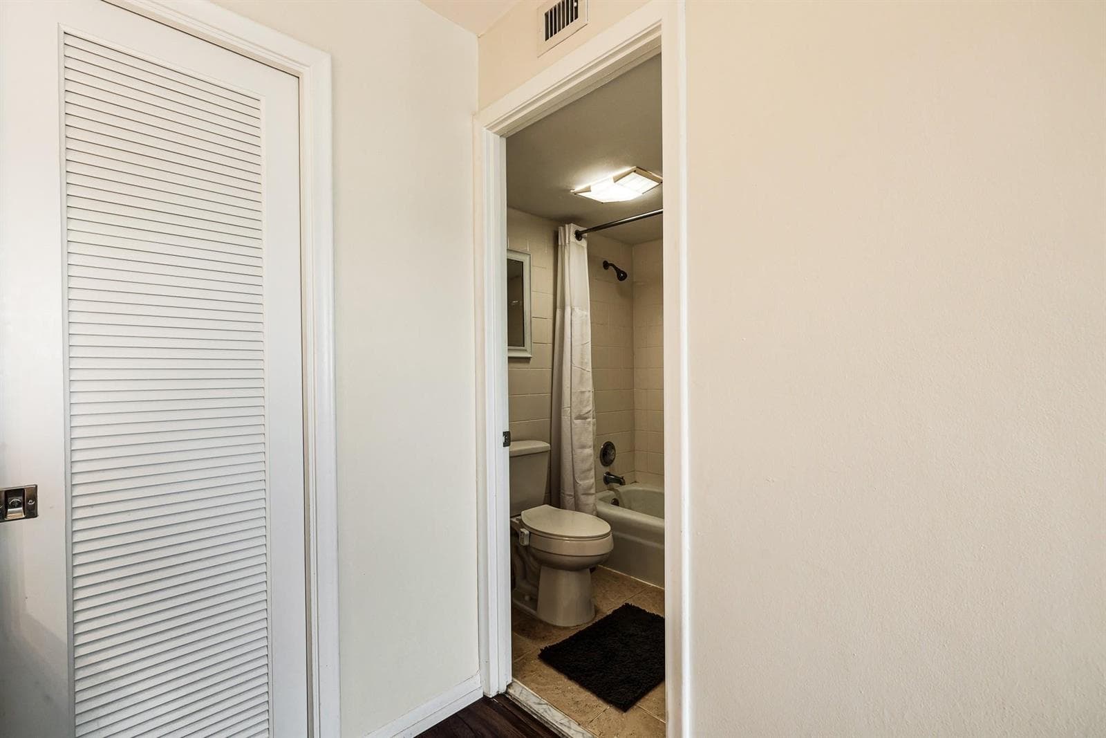 6 Royal Palm Way 303 photo 14