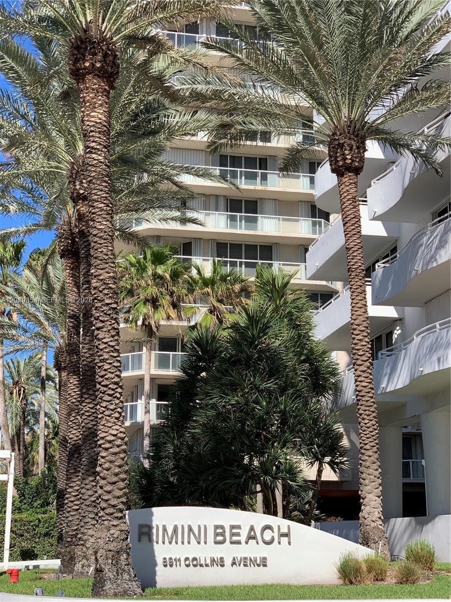 8911 Collins Ave 505 photo 2