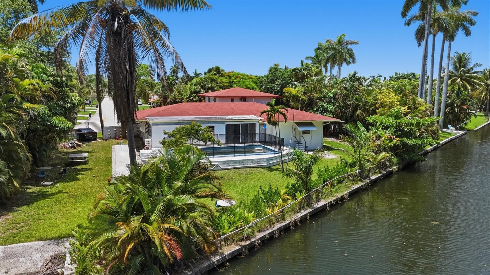 11401 W Biscayne Canal Road photo 15
