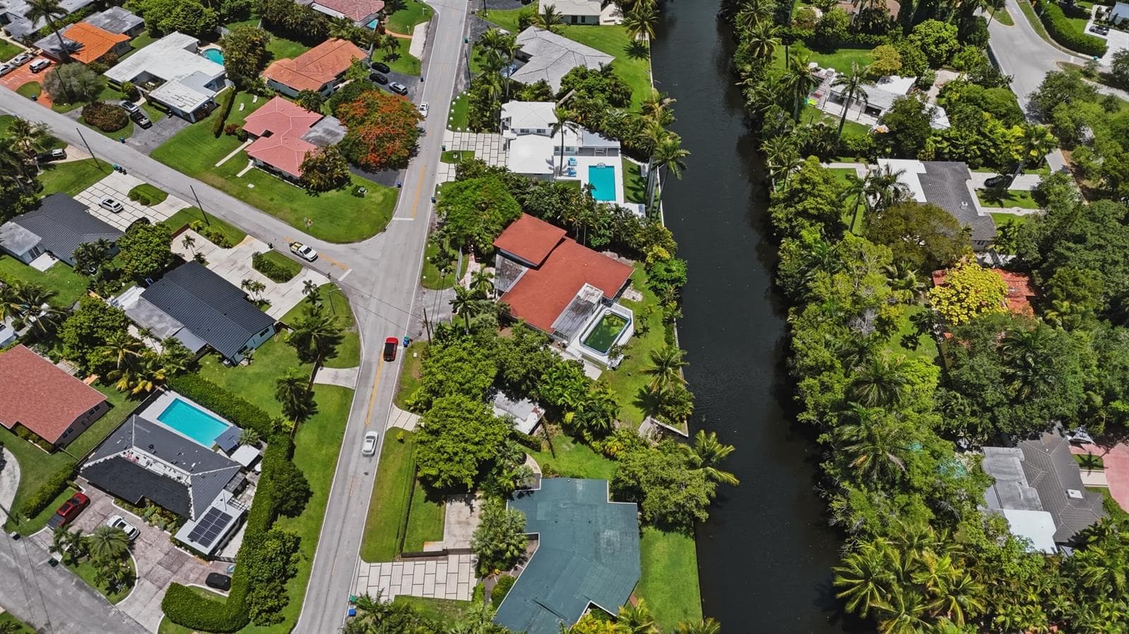 11401 W Biscayne Canal Road photo 4