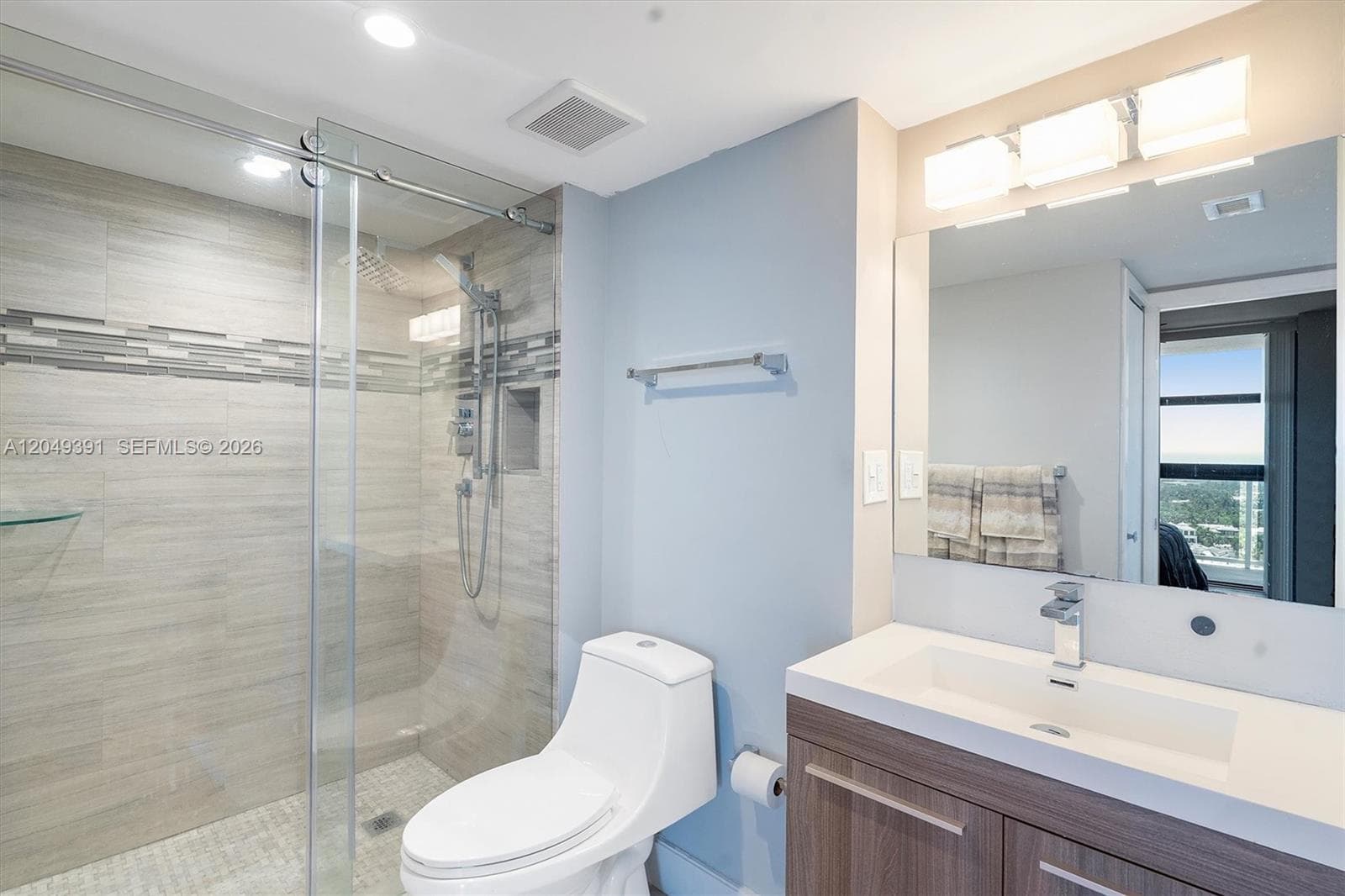 20515 E Country Club Dr 2044 photo 14