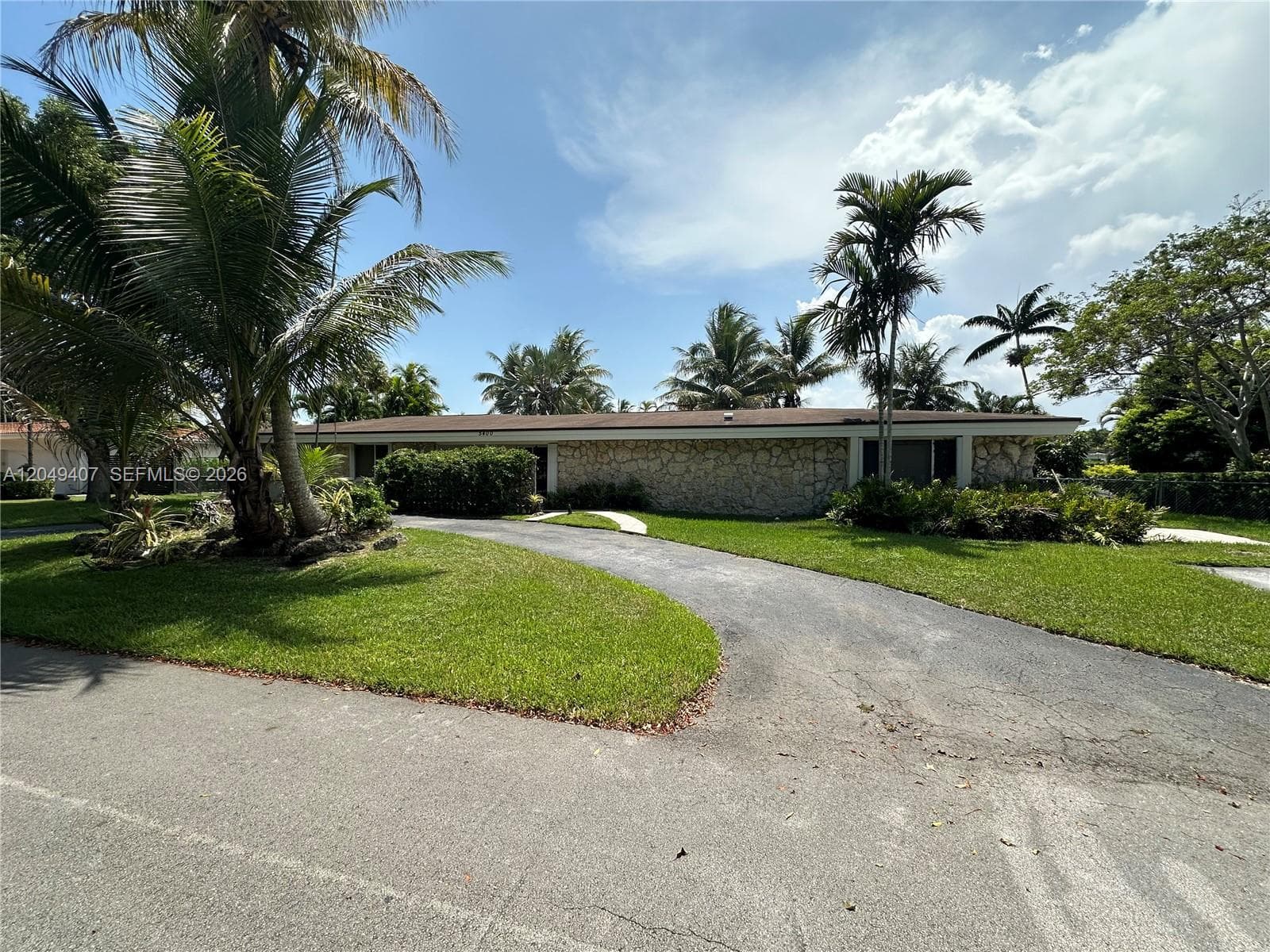 5400 SW 63rd Ct photo 1