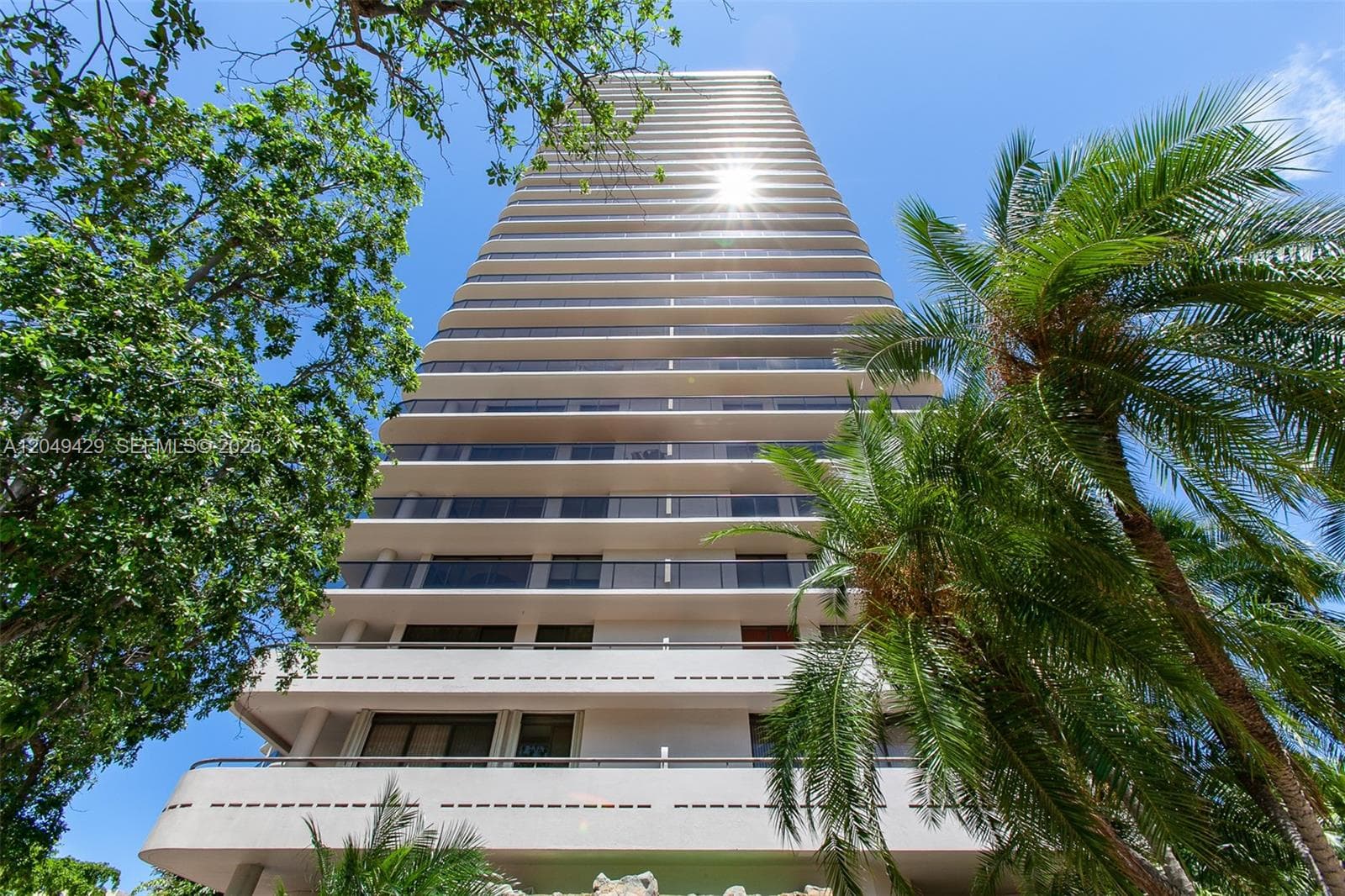 19667 Turnberry Way 19K photo 4