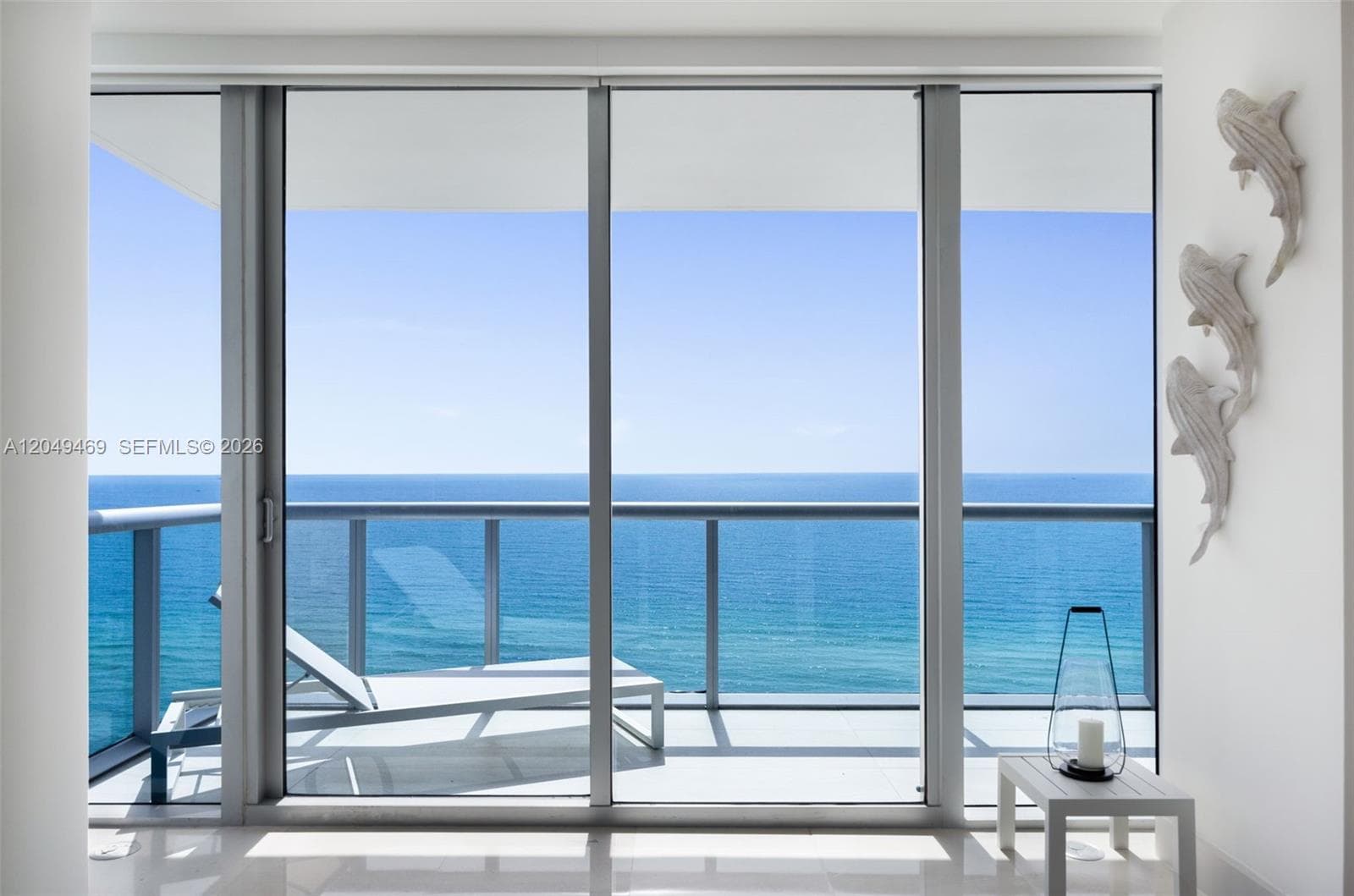 6799 Collins Ave 1402 photo 2
